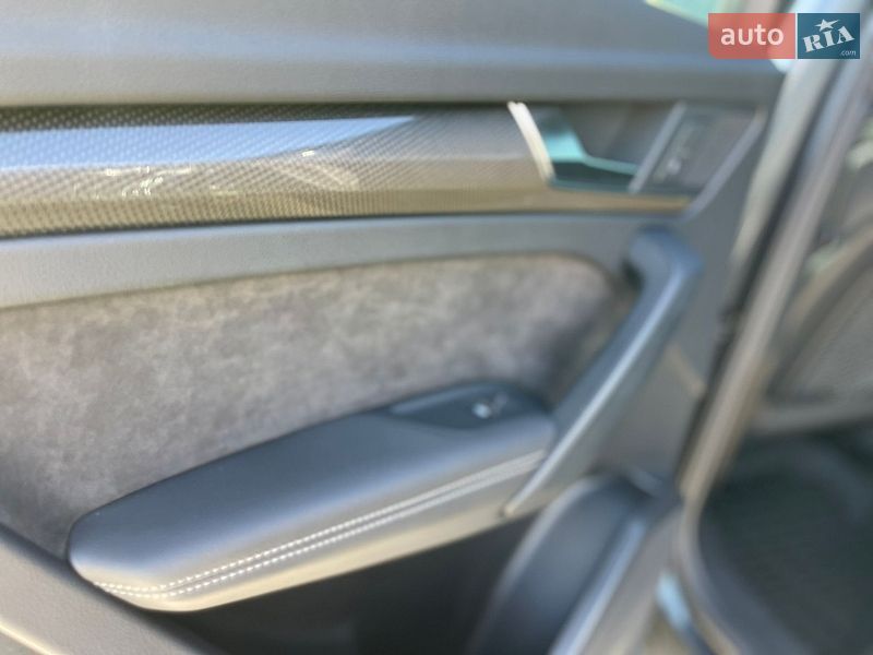 Внедорожник / Кроссовер Audi SQ5 2019 в Ровно