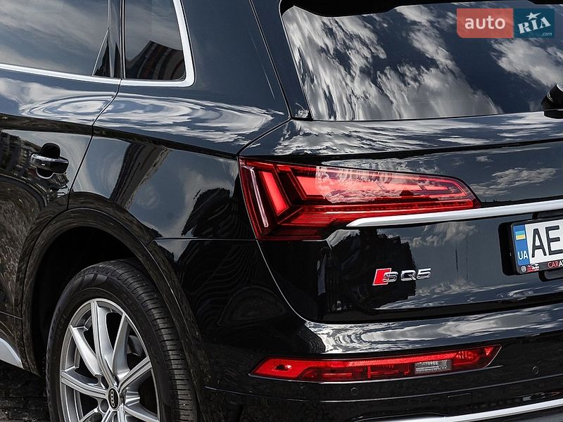 Позашляховик / Кросовер Audi SQ5 2021 в Дніпрі