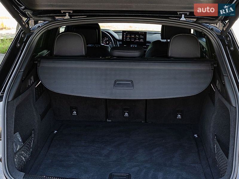 Позашляховик / Кросовер Audi SQ5 2021 в Дніпрі