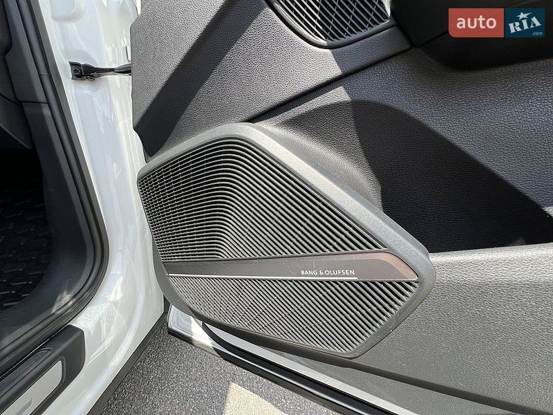 Внедорожник / Кроссовер Audi SQ5 2017 в Днепре