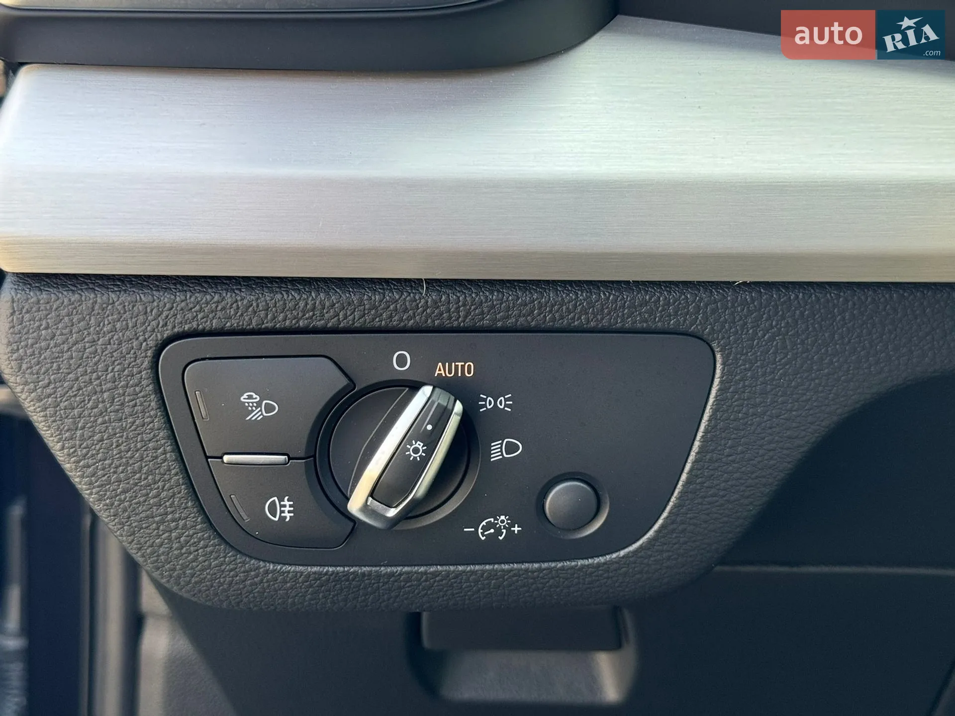 2019 Audi SQ5 - мініатюра 17