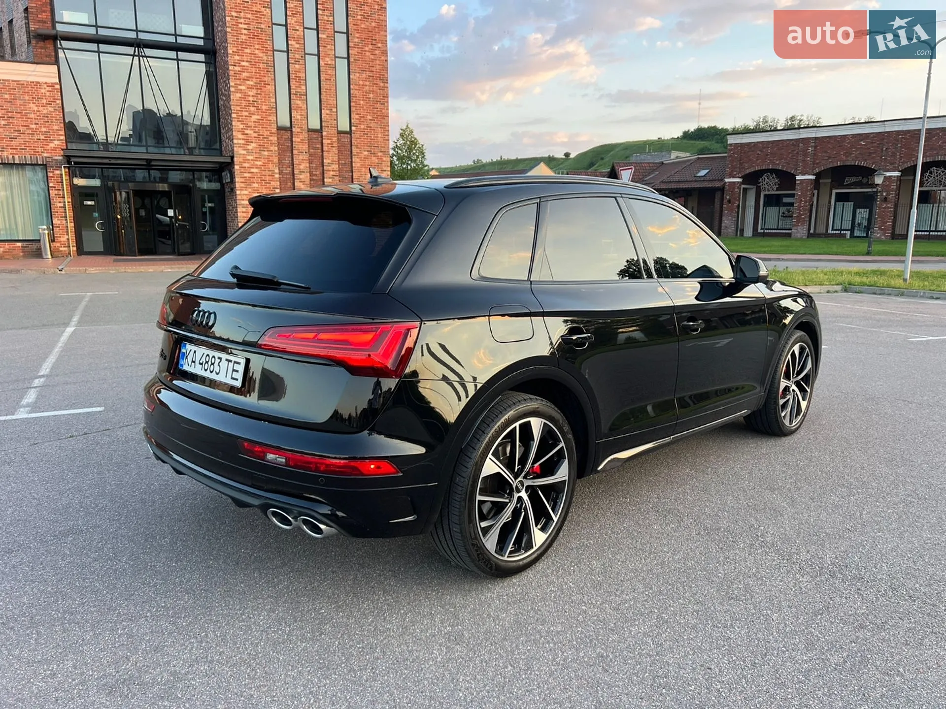 2020 Audi SQ5 - мініатюра 8