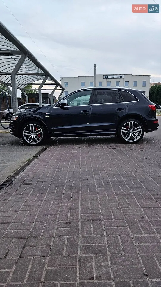 2012 Volkswagen Touareg - мініатюра 4