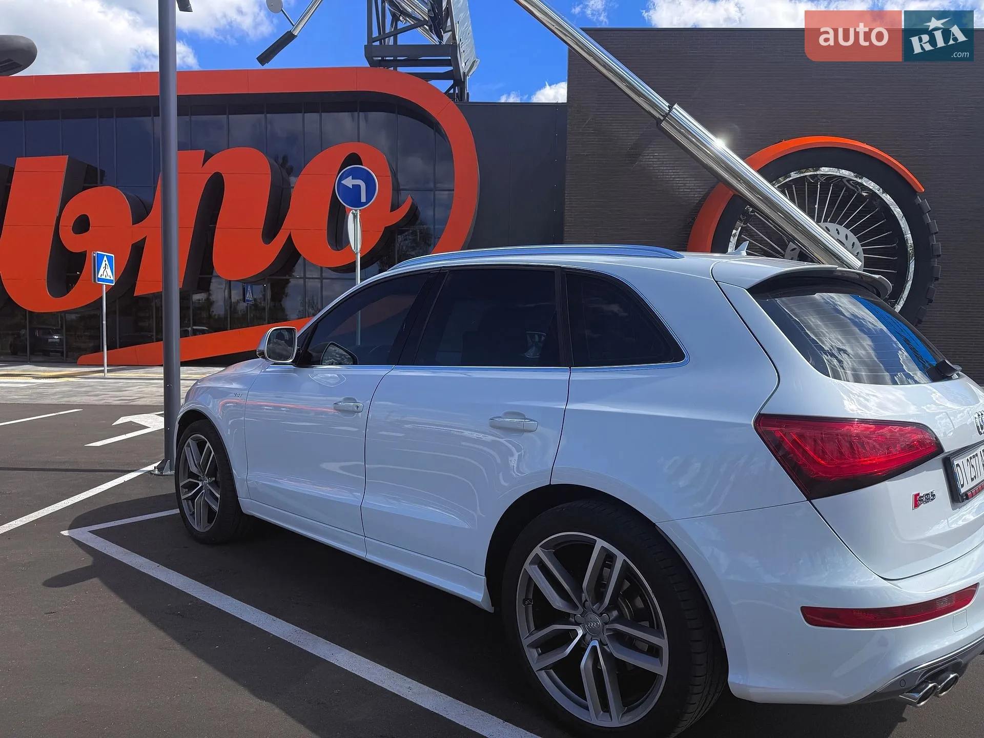 2015 Audi SQ5 - мініатюра 11