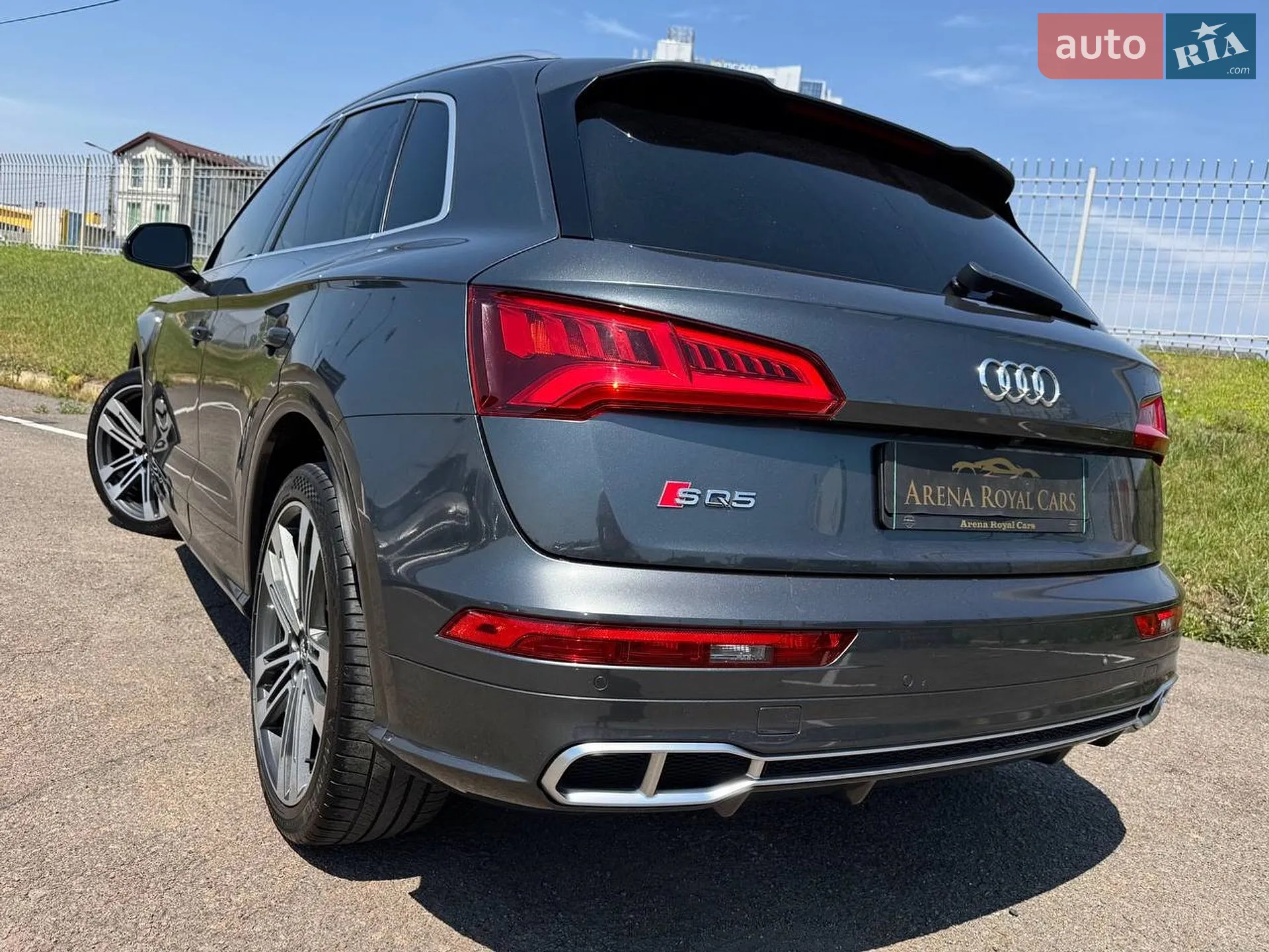 2017 Audi SQ5 - мініатюра 12