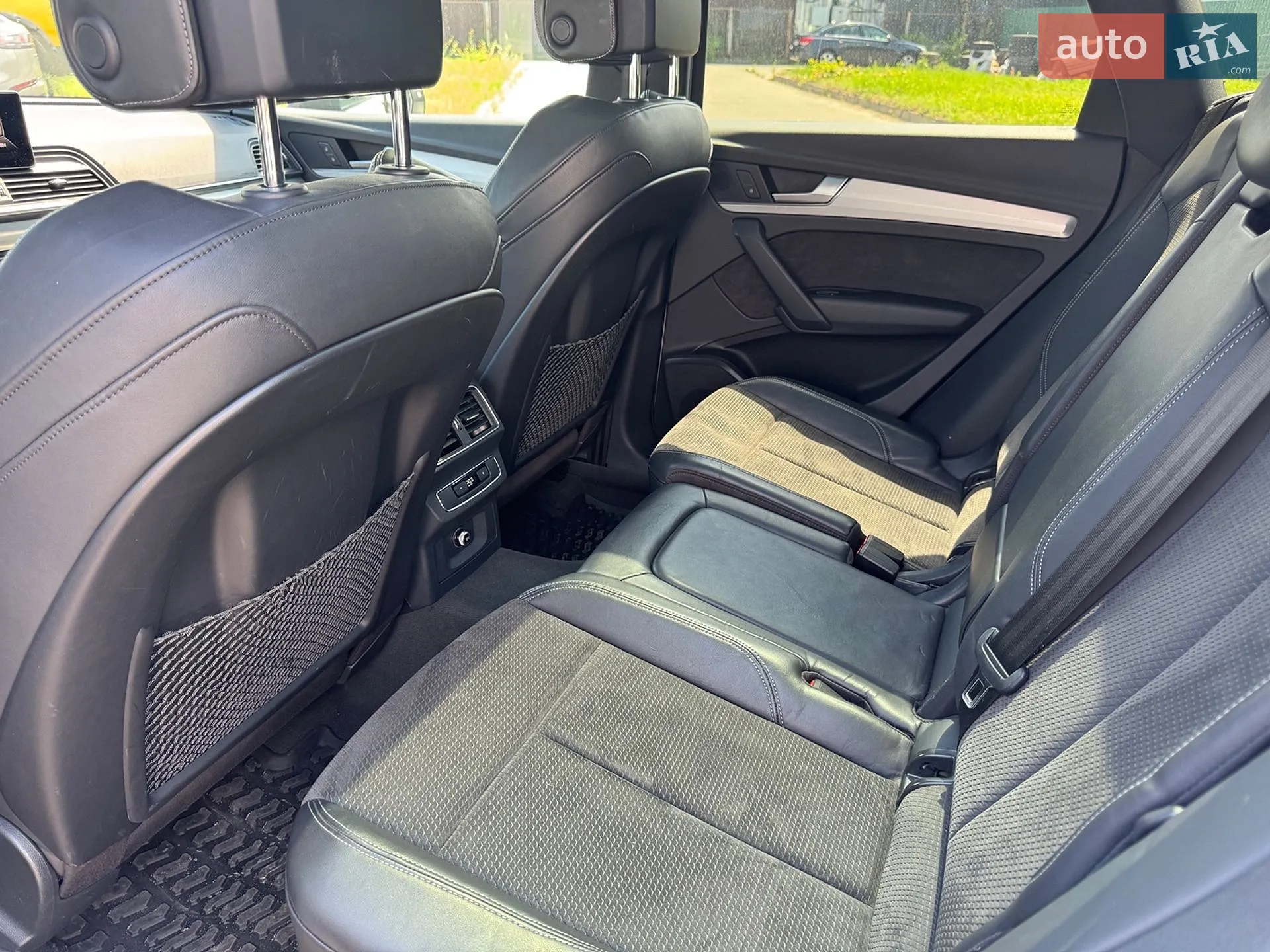 2019 Audi SQ5 - мініатюра 8