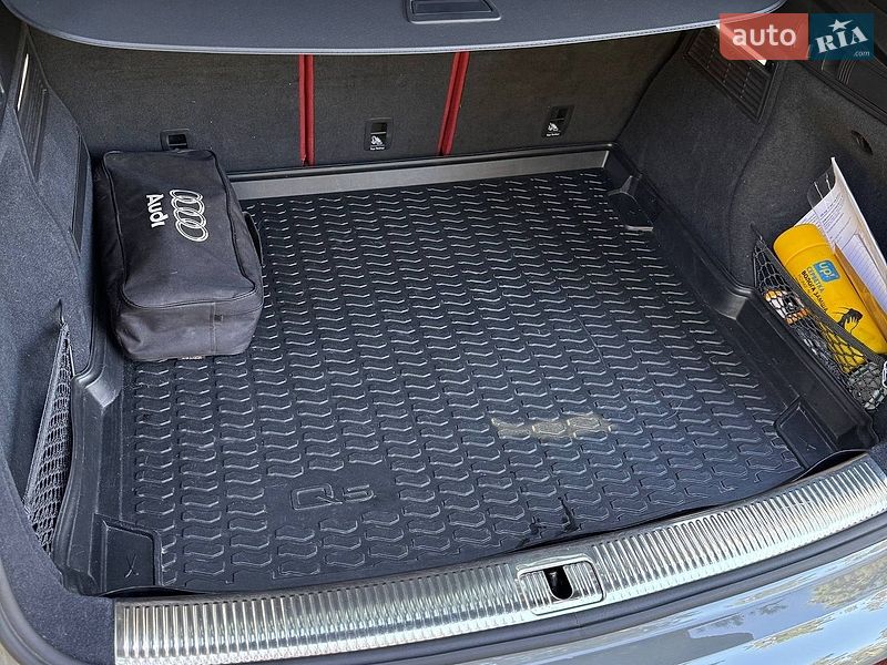 Внедорожник / Кроссовер Audi SQ5 2019 в Киеве