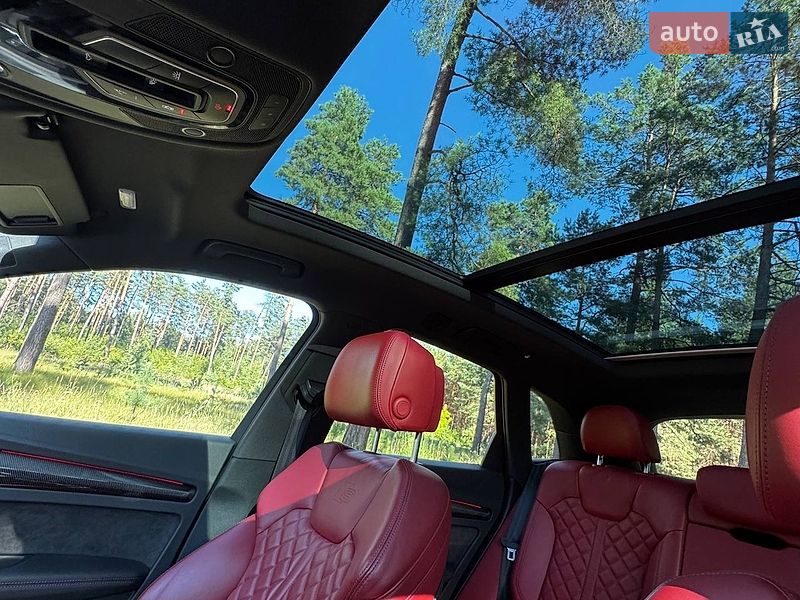 Внедорожник / Кроссовер Audi SQ5 2019 в Киеве