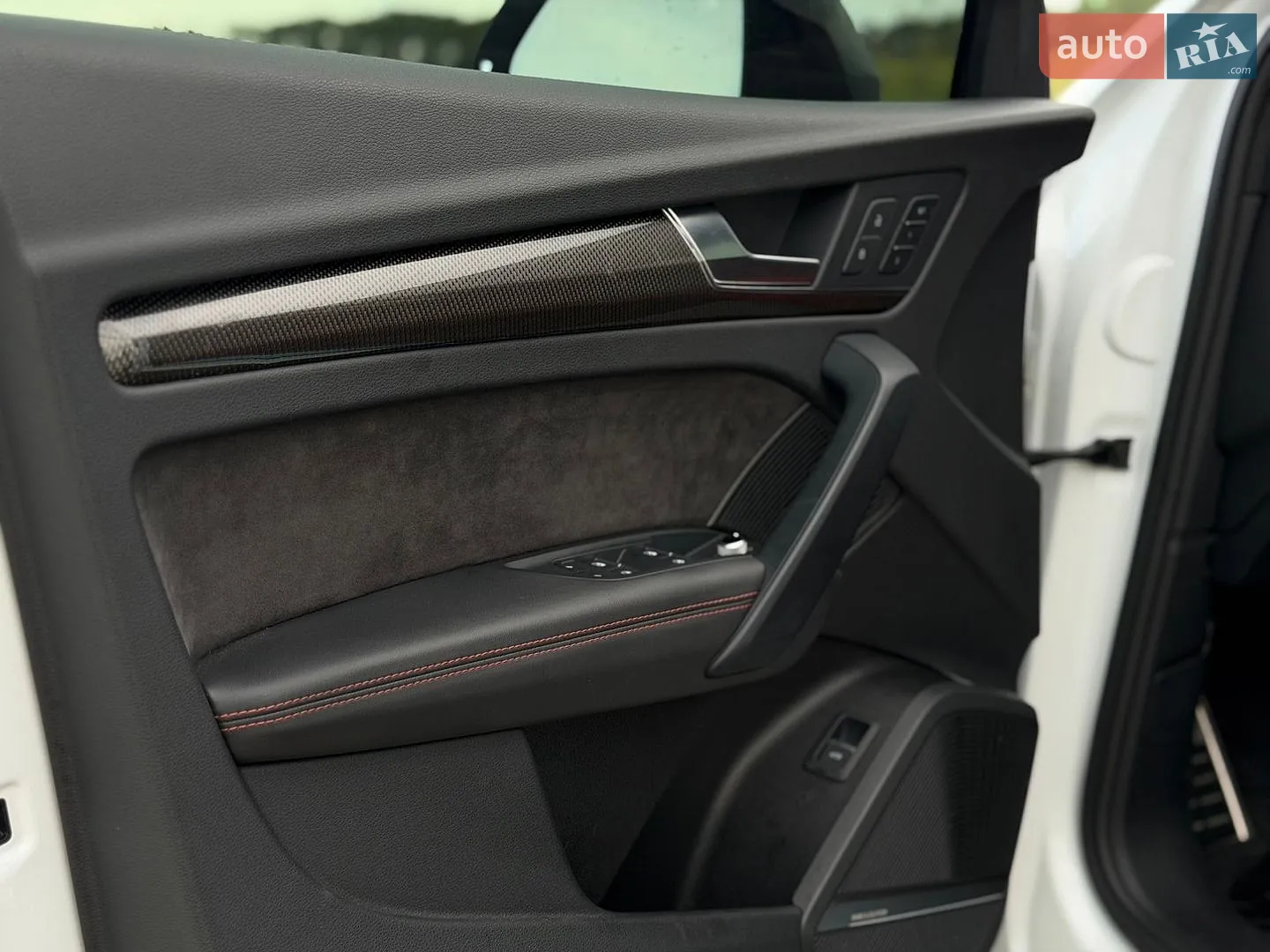 2018 Audi SQ5 - мініатюра 14