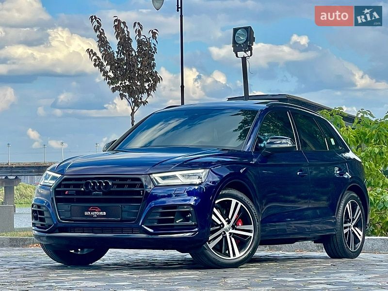 Внедорожник / Кроссовер Audi SQ5 2020 в Киеве