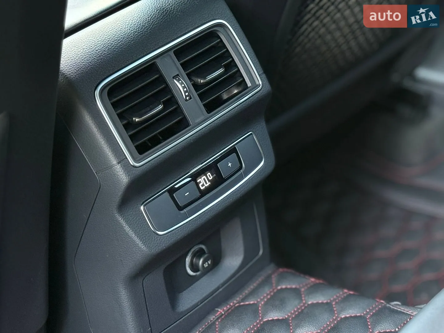 2017 Audi SQ5 - мініатюра 33