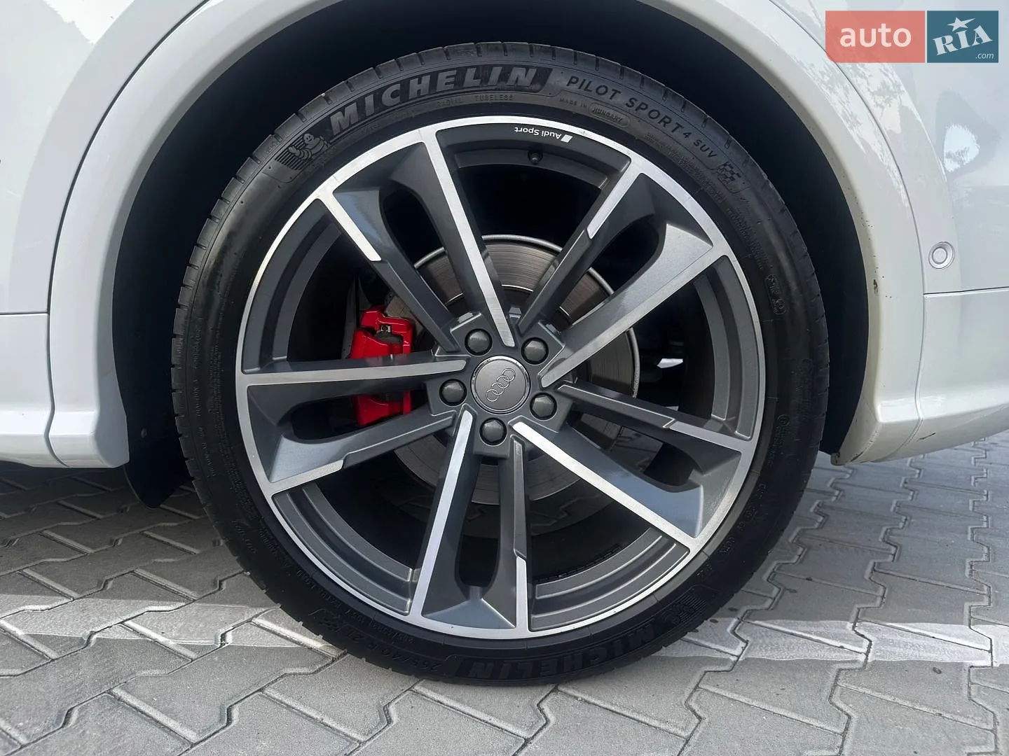 2019 Audi SQ5 - мініатюра 12