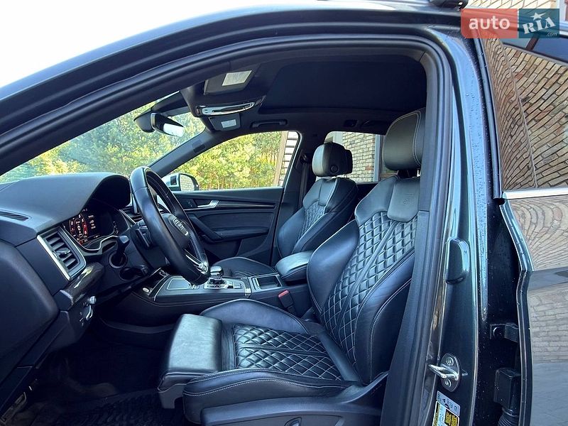 Позашляховик / Кросовер Audi SQ5 2017 в Луцьку