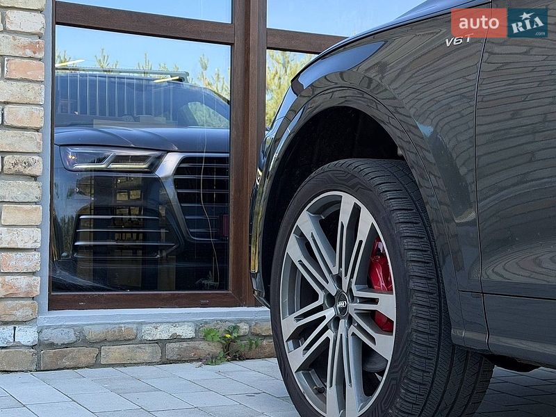 Позашляховик / Кросовер Audi SQ5 2017 в Луцьку