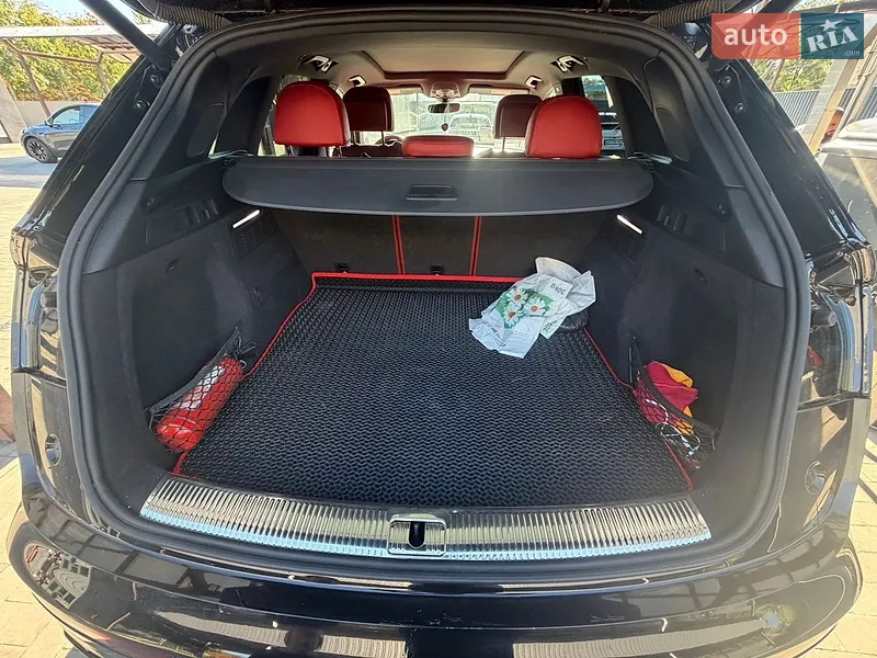 Audi SQ5 2020