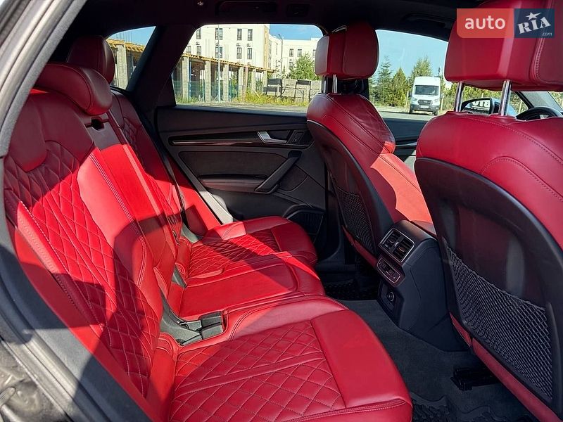 Позашляховик / Кросовер Audi SQ5 2017 в Львові