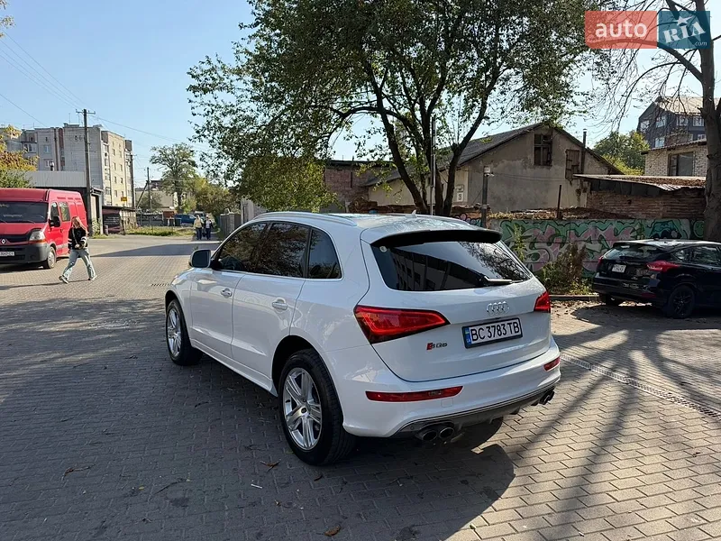 Audi SQ5 2014