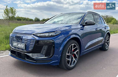 Внедорожник / Кроссовер Audi SQ6 e-tron 2024 в 