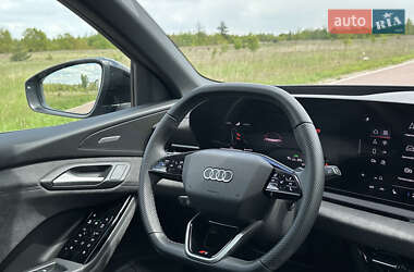 Внедорожник / Кроссовер Audi SQ6 e-tron 2024 в 
