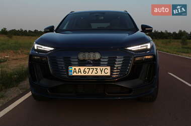 Внедорожник / Кроссовер Audi SQ6 e-tron 2024 в 