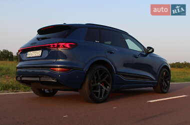 Внедорожник / Кроссовер Audi SQ6 e-tron 2024 в 