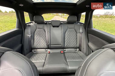 Внедорожник / Кроссовер Audi SQ6 e-tron 2024 в 