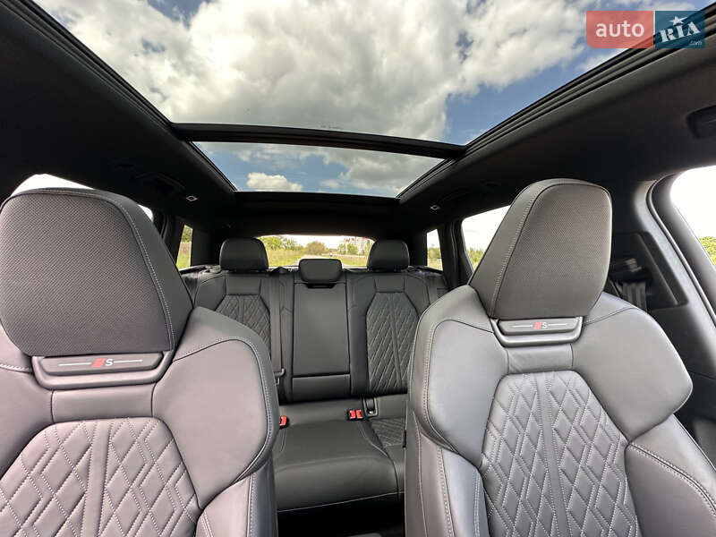 Внедорожник / Кроссовер Audi SQ6 e-tron 2024 в Киеве