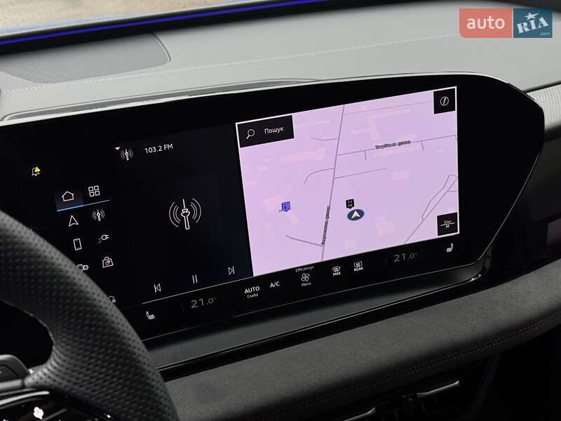 Позашляховик / Кросовер Audi SQ6 Sportback e-tron 2024 в Чернівцях