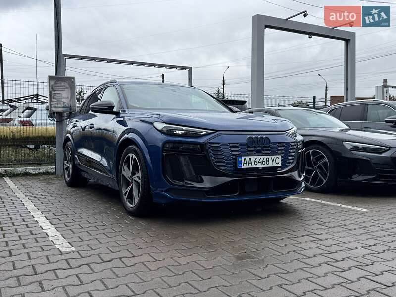 Позашляховик / Кросовер Audi SQ6 Sportback e-tron 2024 в Чернівцях