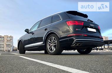 Внедорожник / Кроссовер Audi SQ7 2016 в Киеве