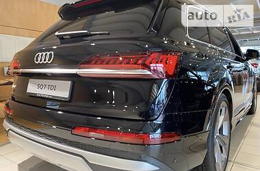 Позашляховик / Кросовер Audi SQ7 2020 в Києві