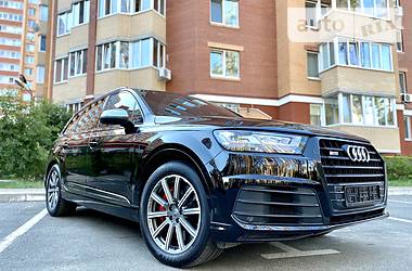 Внедорожник / Кроссовер Audi SQ7 2018 в Киеве