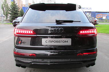 Внедорожник / Кроссовер Audi SQ7 2020 в Киеве