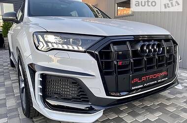 Позашляховик / Кросовер Audi SQ7 2020 в Києві