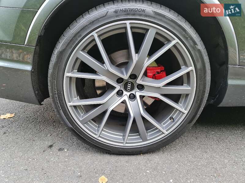 Позашляховик / Кросовер Audi SQ7 2017 в Бердичеві