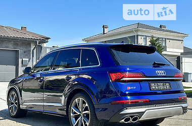 Внедорожник / Кроссовер Audi SQ7 2021 в 
