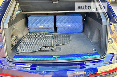 Внедорожник / Кроссовер Audi SQ7 2021 в 