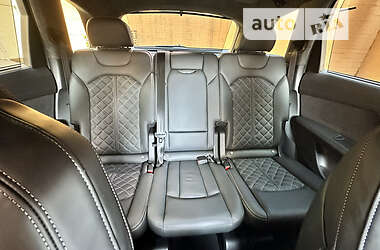 Внедорожник / Кроссовер Audi SQ7 2021 в 