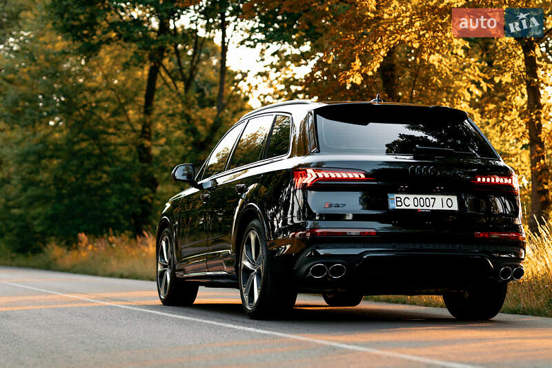Внедорожник / Кроссовер Audi SQ7 2021 в Львове