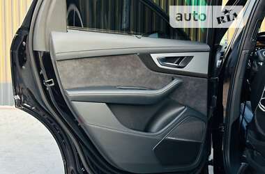 Внедорожник / Кроссовер Audi SQ7 2018 в 