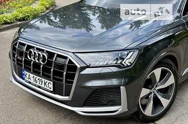 Внедорожник / Кроссовер Audi SQ7 2021 в 