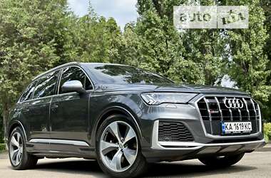 Внедорожник / Кроссовер Audi SQ7 2021 в 