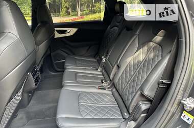 Внедорожник / Кроссовер Audi SQ7 2021 в 