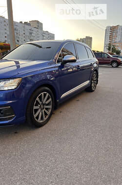 Внедорожник / Кроссовер Audi SQ7 2017 в 