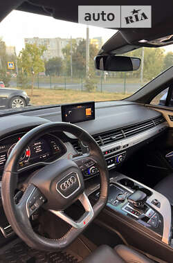Внедорожник / Кроссовер Audi SQ7 2017 в 