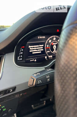 Внедорожник / Кроссовер Audi SQ7 2017 в 