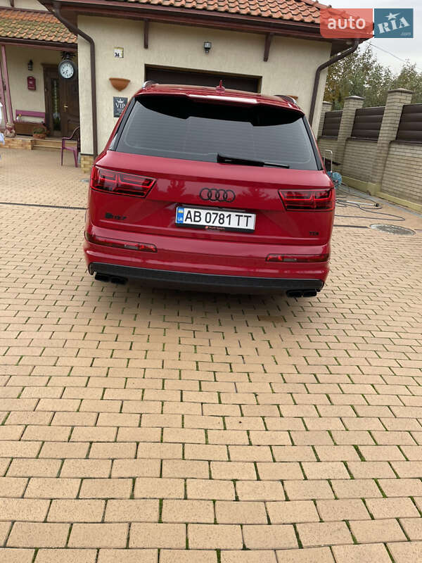 Позашляховик / Кросовер Audi SQ7 2017 в Вінниці