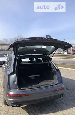 Внедорожник / Кроссовер Audi SQ7 2018 в Днепре