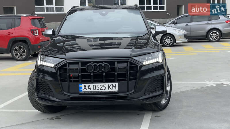 Внедорожник / Кроссовер Audi SQ7 2021 в Киеве