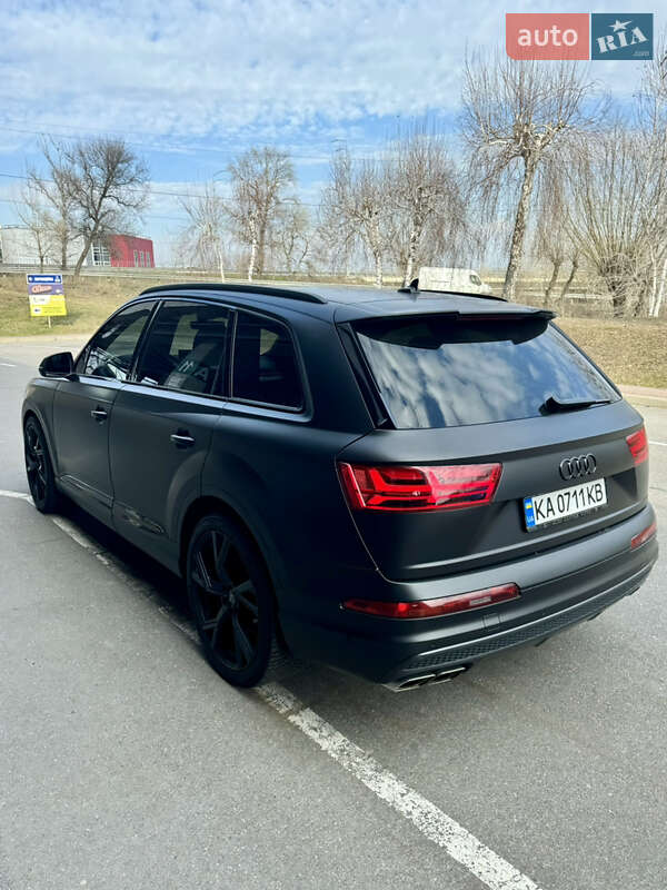 Внедорожник / Кроссовер Audi SQ7 2018 в Киеве